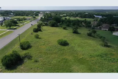 1401 Main Street, Liberty Hill, TX 78642 - Photo 12