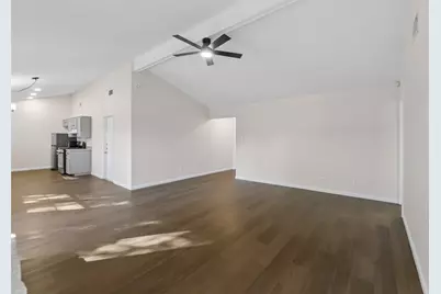 903 E Logan Street E, Round Rock, TX 78664 - Photo 6