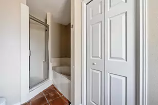 1068 Memorial Cir, New Braunfels, TX 78130 - Photo 12