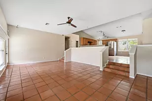 1068 Memorial Cir, New Braunfels, TX 78130 - Photo 6