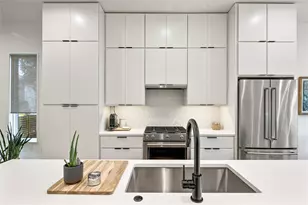 410 W Alpine Rd, Austin, TX 78704 - Photo 8