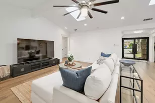 9305 Spring Hollow Dr, Austin, TX 78750 - Photo 4