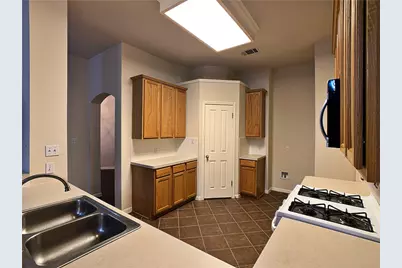 5726 Taylorcrest Drive, Austin, TX 78749 - Photo 14