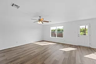 722 Lavaca Loop, Elgin, TX 78621 - Photo 10