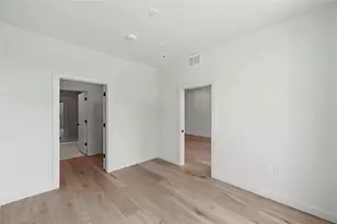 2209 S 1st St, Austin, TX 78704 - Photo 10
