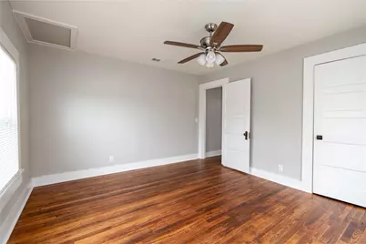 329 Flores Street, Lockhart, TX 78644 - Photo 12