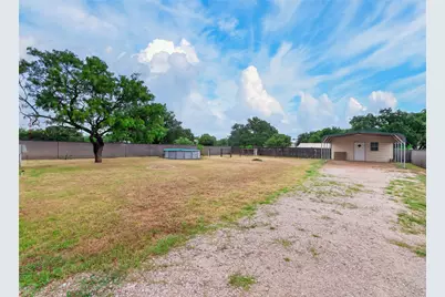 1106 Hi Line Drive, Buchanan Dam, TX 78609 - Photo 30