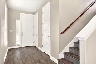 205 Oakstone Dr, Georgetown, TX 78628 - Photo 4