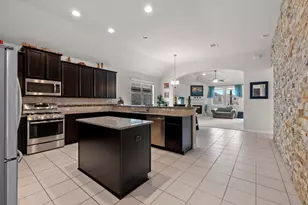 2204 Granite Hill Dr, Leander, TX 78641 - Photo 4