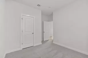 521 Bloomington Loop, Hutto, TX 78634 - Photo 20