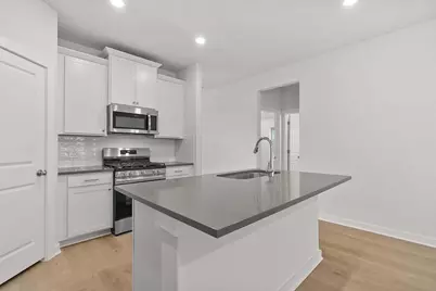 521 Bloomington Loop, Hutto, TX 78634 - Photo 4