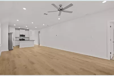 521 Bloomington Loop, Hutto, TX 78634 - Photo 8