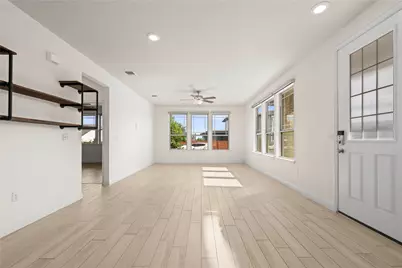 8011 Orizzonte Street, Austin, TX 78744 - Photo 4