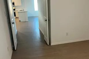 401 Dragonfly Park, Hutto, TX 78634 - Photo 12