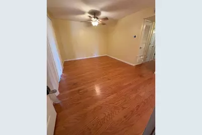 400 W 35th Street #203, Austin, TX 78705 - Photo 6