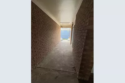 400 W 35th Street #203, Austin, TX 78705 - Photo 4