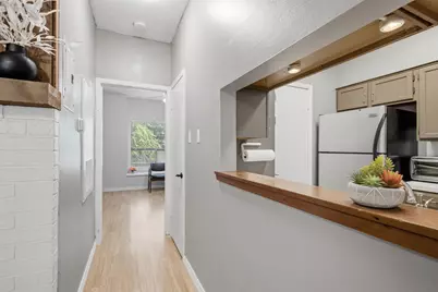 908 Poplar Street #206, Austin, TX 78705 - Photo 10