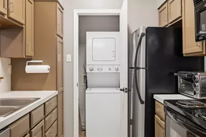 908 Poplar Street #206, Austin, TX 78705 - Photo 8