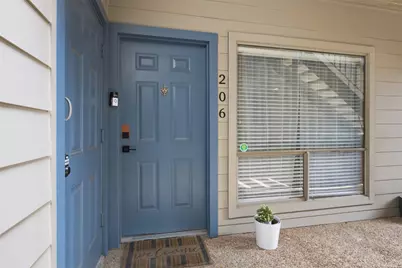 908 Poplar Street #206, Austin, TX 78705 - Photo 2