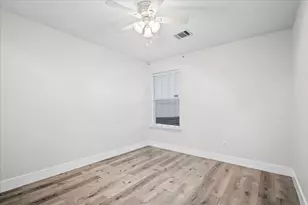 158 Oak River Dr, Cedar Creek, TX 78612 - Photo 18