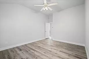 158 Oak River Dr, Cedar Creek, TX 78612 - Photo 12