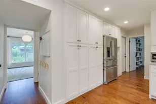 8700 Mountainwood Cir, Austin, TX 78759 - Photo 16