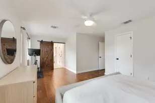 8700 Mountainwood Cir, Austin, TX 78759 - Photo 28