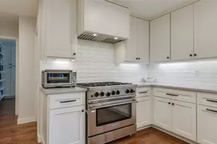 8700 Mountainwood Cir, Austin, TX 78759 - Photo 18
