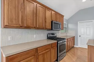 15708 Fisher Island Dr, Austin, TX 78717 - Photo 4