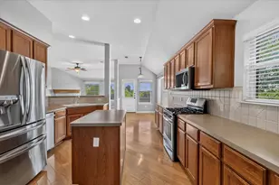 15708 Fisher Island Dr, Austin, TX 78717 - Photo 10