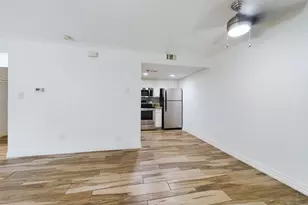 2124 Burton Dr, Austin, TX 78741 - Photo 4