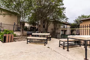 2124 Burton Dr, Austin, TX 78741 - Photo 16