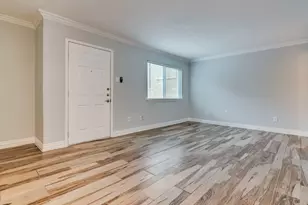 2124 Burton Dr, Austin, TX 78741 - Photo 2