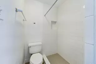 2124 Burton Dr, Austin, TX 78741 - Photo 12