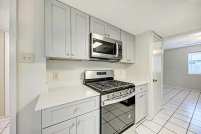 12002 Bobcat Trail, Austin, TX 78750 - Photo 14