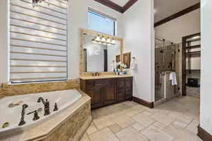 11805 Ranchview Ct, Austin, TX 78732 - Photo 12
