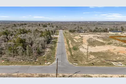 136 Las Alturas Drive, Elgin, TX 78621 - Photo 4