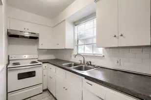 3119 Tom Green St, Austin, TX 78705 - Photo 2