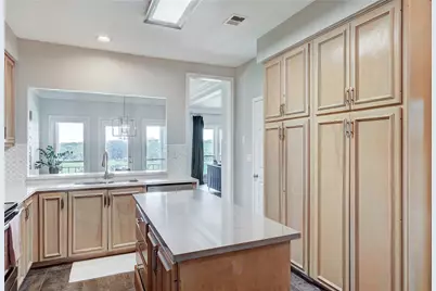 21 Tournament Way, The Hills, TX 78738 - Photo 10
