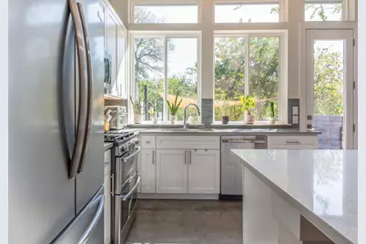 1177 Pandora Street #B, Austin, TX 78702 - Photo 6