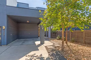 1177 Pandora St, Austin, TX 78702 - Photo 28