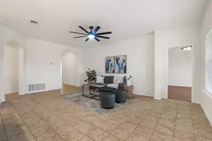 105 Plata Ln, Jarrell, TX 76537 - Photo 6