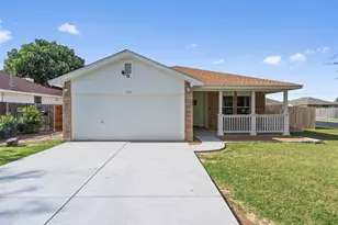 500 Mitchell Dr, Hutto, TX 78634 - Photo 2