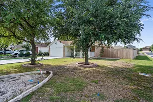 500 Mitchell Dr, Hutto, TX 78634 - Photo 4