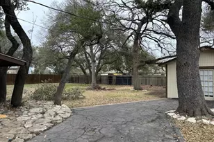 1902 Lone Oak Dr, Leander, TX 78641 - Photo 18