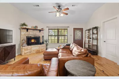 3434 Prairie Lea Road, Kingsbury, TX 78638 - Photo 10