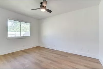 9412 Quail Meadow Drive, Austin, TX 78758 - Photo 14