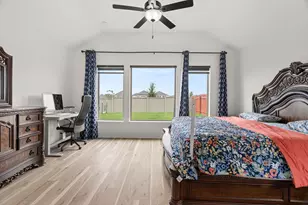 372 Hollister Dr, Liberty Hill, TX 78642 - Photo 18