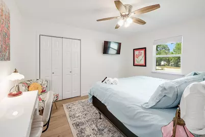 906 W 15th Street, Georgetown, TX 78626 - Photo 18