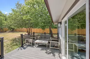 906 W 15th St, Georgetown, TX 78626 - Photo 22